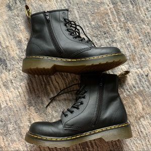 Kids US 4 | Black Dr.Martens